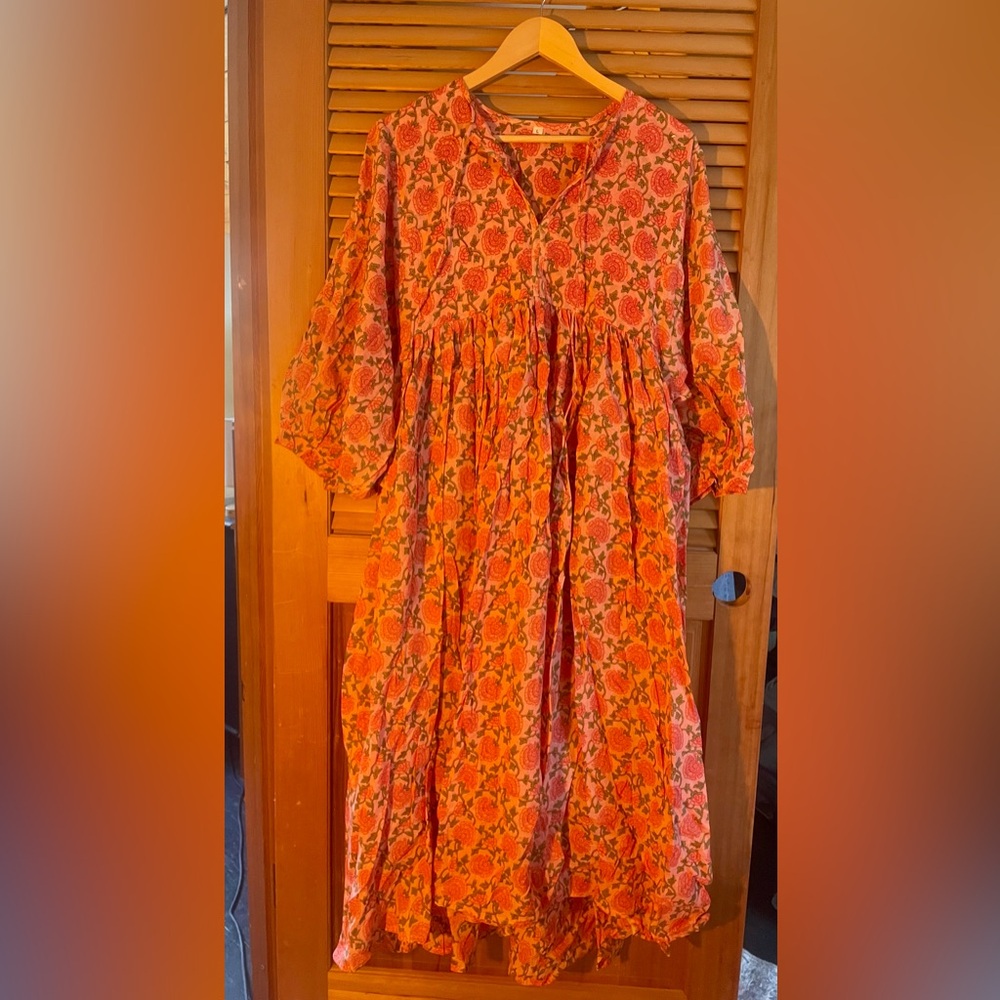 DAUGHTERS OF INDIA Rose Dress L
